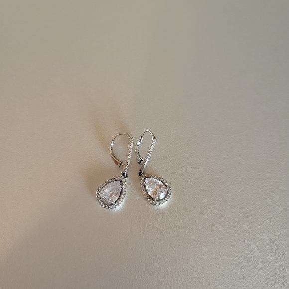 NORDSTROM Cubic Zirconia Drop Earrings - Picture 4 of 5